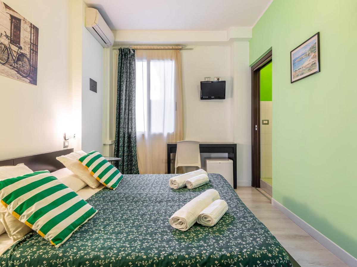 Thanit Rooms Кальярі Екстер'єр фото