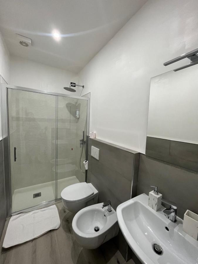 Thanit Rooms Кальярі Екстер'єр фото